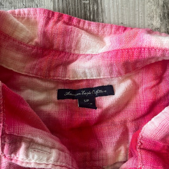 American Eagle Pink Plaid Button-Up Shirt - Picture 2 of 3